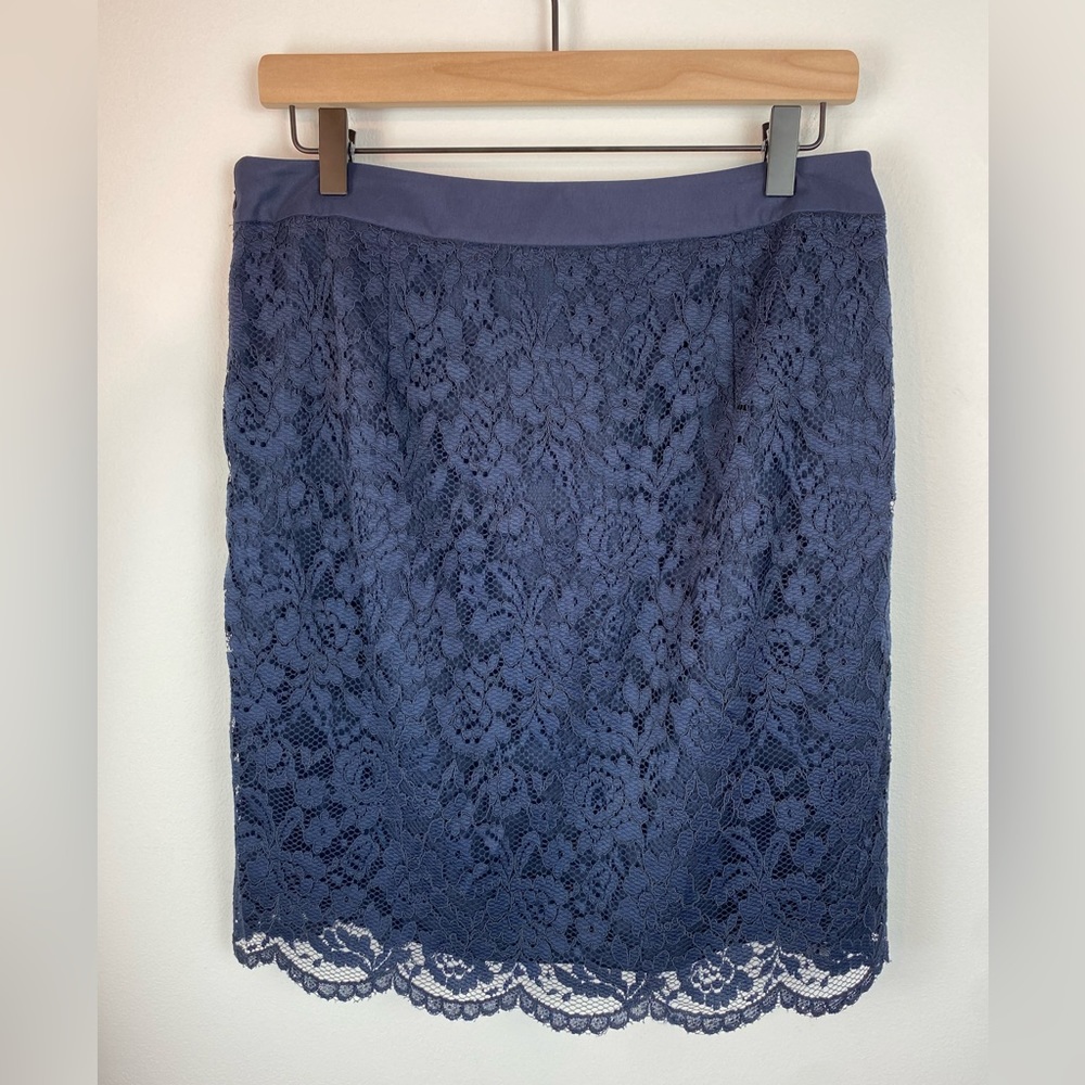 THE LIMITED Navy Lace Career Skirt | Size 8
